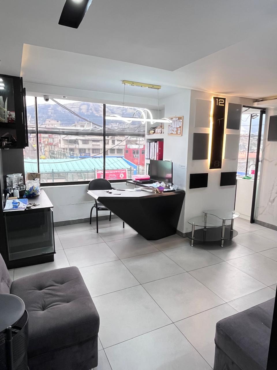 Sala de espera de Mena Sandoval